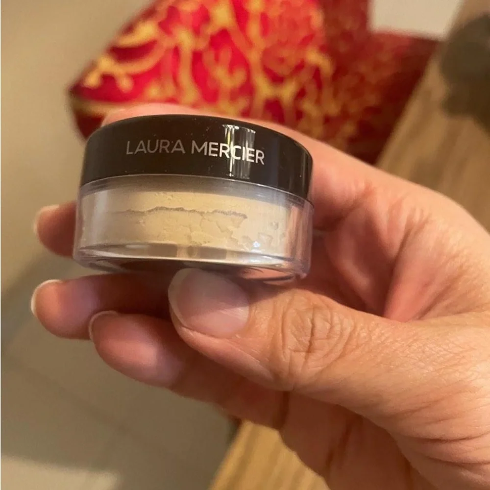 Laura Mercier Translucent Loose Setting Powder The #1 Setting Powder 5gms